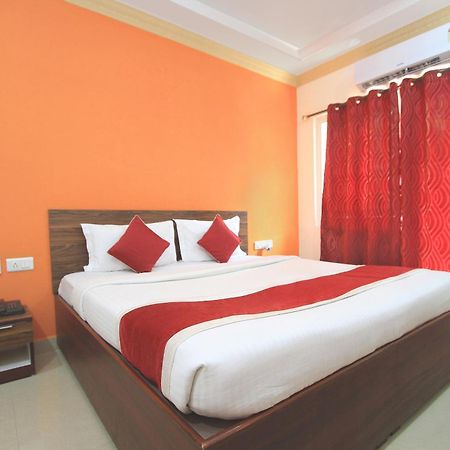 Hotel Garden Green Bangalore Bagian luar foto