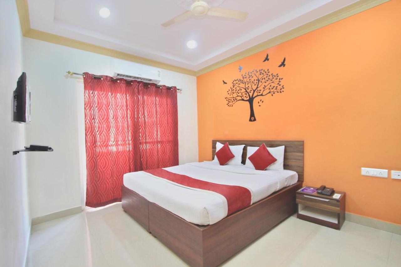 Hotel Garden Green Bangalore Bagian luar foto